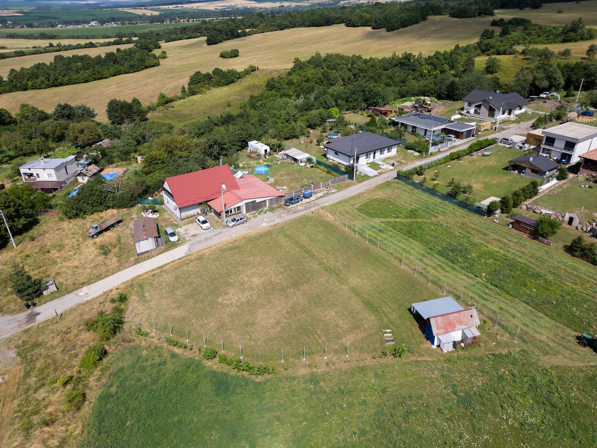 Stavebný pozemok 798 m2, KOŠICKÝ KLEČENOV - Borda,krásne prostredie pri lese